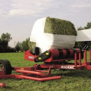 foto DEMO ovíječka balíky 1.2–1.6m max1t traktor přívěs agro
