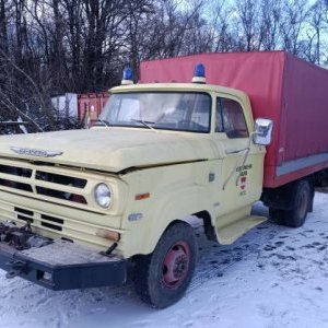 foto 4x4 veterán 5.4t Dodge V8 Mowag hasič plachta valník naviják