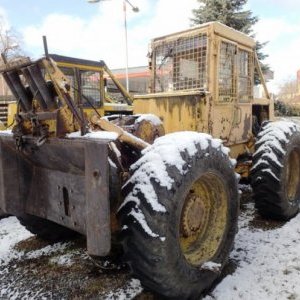 foto lesní kolový traktor LKT 81 - bez turba