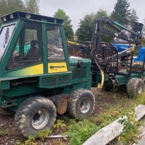 foto 5.45t na 4.5t/5m3 vyvážečka řetězy+pásy 8x8 lesní stroj 9.95t forwarder ENTRACON Delaware