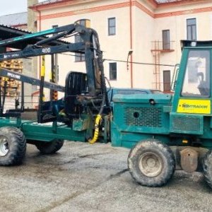 foto 5.45t na 4.5t/5m3 vyvážečka řetězy+pásy 8x8 lesní stroj 9.95t forwarder ENTRACON Delaware