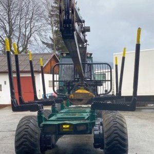 foto 5.45t na 4.5t/5m3 vyvážečka řetězy+pásy 8x8 lesní stroj 9.95t forwarder ENTRACON Delaware