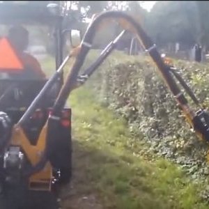 foto sekačka traktorová dosah do 5m mulč rameno Ferri