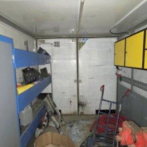foto dílna nástavba skříň hák kontejner buňka