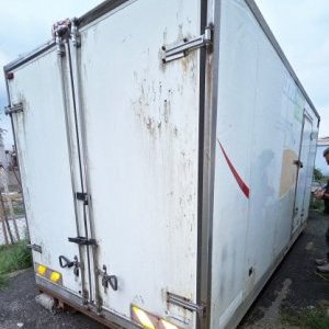 foto dílna nástavba skříň hák kontejner buňka