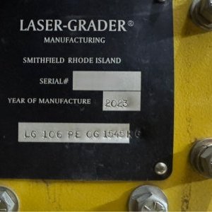 foto Laser Grader 2D nivelace