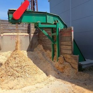 foto drtič bio štěpkovač 45kW 6-8 prm/h 400x120 dřevo biomasa