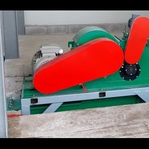 foto drtič bio štěpkovač 45kW 6-8 prm/h 400x120 dřevo biomasa