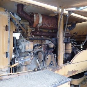 foto problém motor 11t nakladač na 1.5m3/3t UDARNIK TO18