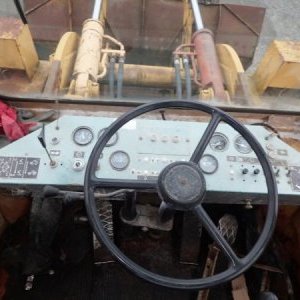 foto problém motor 11t nakladač na 1.5m3/3t UDARNIK TO18