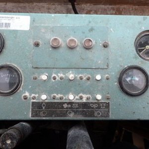 foto problém motor 11t nakladač na 1.5m3/3t UDARNIK TO18
