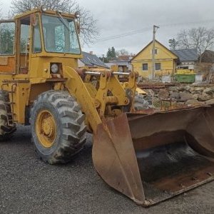 foto problém motor 11t nakladač na 1.5m3/3t UDARNIK TO18
