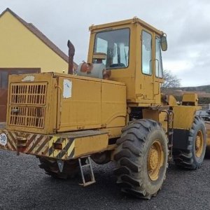 foto problém motor 11t nakladač na 1.5m3/3t UDARNIK TO18