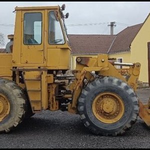 foto problém motor 11t nakladač na 1.5m3/3t UDARNIK TO18