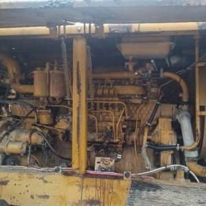 foto problém motor 11t nakladač na 1.5m3/3t UDARNIK TO18