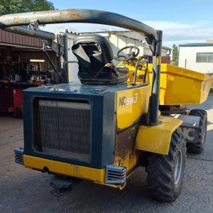 foto mini dumper 4x4 na 3t otočná korba