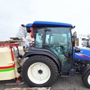 foto údržba hřiště set malotraktor čištění umělé povrchy 4x4 Iseki TG6687