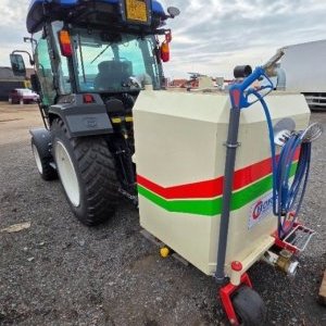 foto údržba hřiště set malotraktor čištění umělé povrchy 4x4 Iseki TG6687