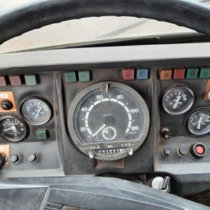 foto 4x4 sklápěč 7t vana ROSS VIZA330