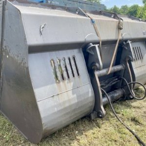 foto 7m3/3.3m hydr.výklop hardox 250bar lopata velkoobjem (pro nakladač L150)