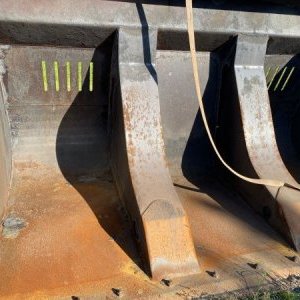 foto 7m3/3.3m hydr.výklop hardox 250bar lopata velkoobjem (pro nakladač L150)