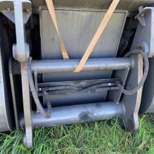foto 7m3/3.3m hydr.výklop hardox 250bar lopata velkoobjem (pro nakladač L150)