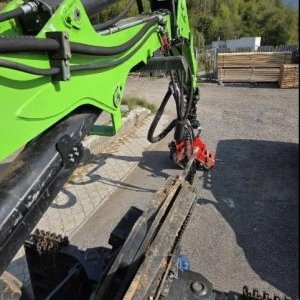 foto 13.4t les traktor +harvestor Equus 175 vyvážečka forwarder skidder