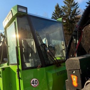 foto 13.4t les traktor +harvestor Equus 175 vyvážečka forwarder