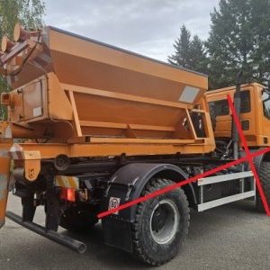 foto SIMED zimní nástavby: sypač PMS210 +radlice SVS1.7E